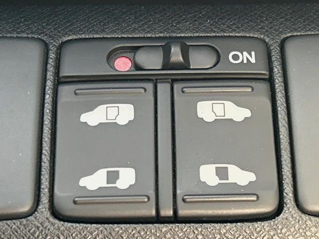 �y�����p���[�X���C�h�h�A�z�X�}�[�g�L�[��^�]�Ȃ̃X�C�b�`�Ō�ȗ����X���C�h�h�A�̊J���\���d��������͂����ăh�A���J����K�v�������A�����Ȃ��q�l�ł��ȒP�ɊJ���߂ł����K�ł���