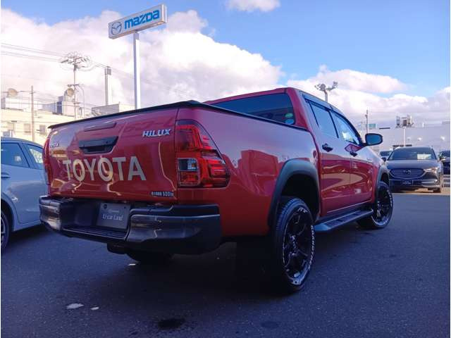 ハイラックス2.4 Z ブラック ラリー エディション ディーゼル 4WD