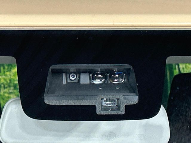 �y�X�Y�L �Z�[�t�e�B�T�|�[�g�z���s���ɑO���̎ԗ�����F�����A�Փ˂������Ȏ��͌x��ƃu���[�L�ŏՓˉ���Ɣ�Q�y�����A�V�X�g�B�����S�Ƀh���C�u�����y���݂��������܂��B