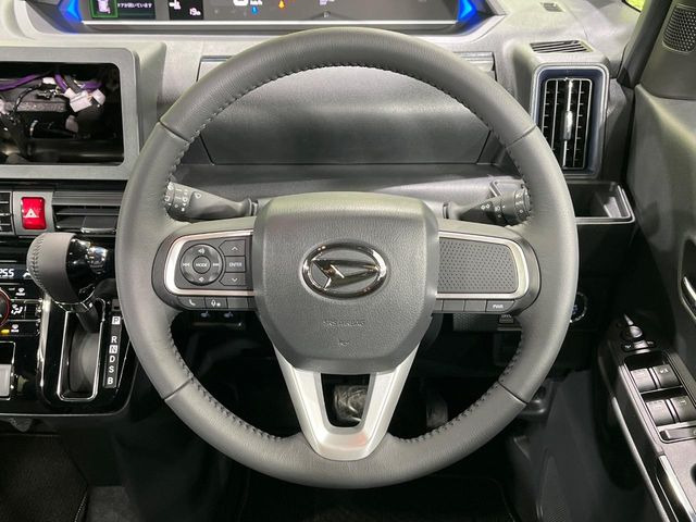 �y�X�e�A�����O�X�C�b�`�z�^�]���A�O������ڐ������炷���ƂȂ��A�I�[�f�B�I���̑��삪�\�ȕ֗��@�\!���S&���K�ȃh���C�u�����o���Ă���܂���