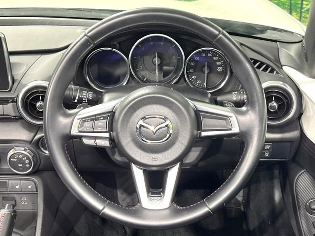 �y�����v�����X�e�A�����O�z�㎿�Ȋv���g�p���邱�ƂŁA��ɂ����������݂ƂĂ��^�]���₷���n���h���ł���