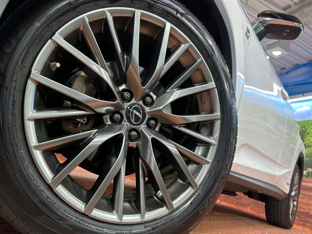 �y����20�C���`�A���~�z�C�[���z�O�ςɃ}�b�`���������A���~�z�C�[���𑕒����Ă���܂��B�e��ЊO�A���~�z�C�[����A�X�^�b�h���X�^�C�����戵�����Ă���܂��B���񂲑��k����������