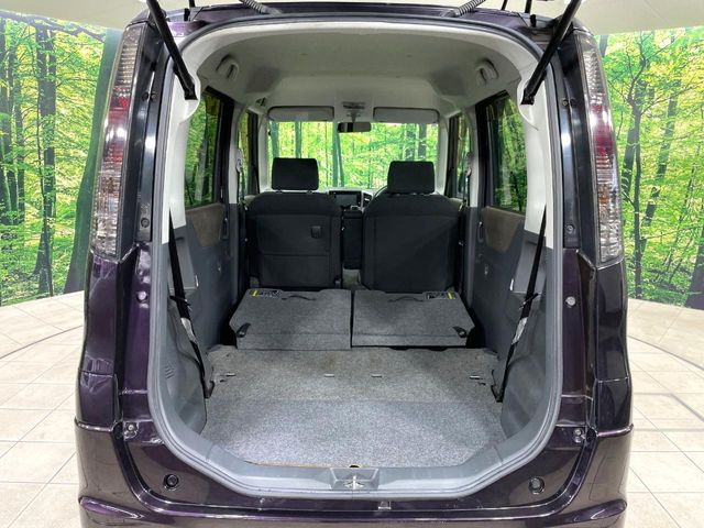 ���i�̂���������ʋ΁A���}���ɏ\���ȉ׎��X�y�[�X���m�ۂ��Ă���܂��B�Z�J���h�V�[�g��|���ƁA�傫�ȉו��̐ύڂ��\�ł���