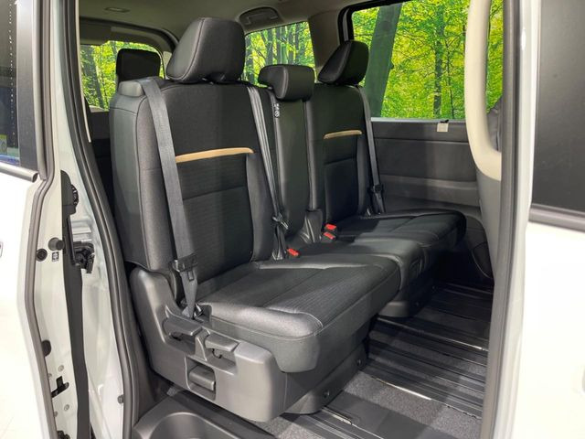 ���i���ȃI���W�i���t���A�}�b�g���I�v�V�����ɂĂ��p�ӂ��Ă���܂��B���D���ȃf�U�C����J���[�����Ԃɍ��킹�đI��ł����������Ƃ��ł��܂���