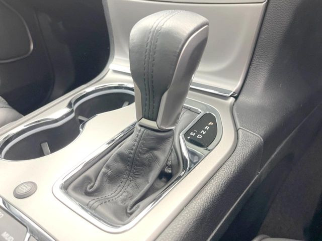 ��MT���[�h�t��AT:�ʏ�͎����ł����Ȃ���ϑ�(�M�A�`�F���W)���h���C�o�[�̑���ɂ���ĈӐ}�I�ɕς�����V�X�e���ł��B����w���i�̃h���C�u�����y���݂��������܂�!