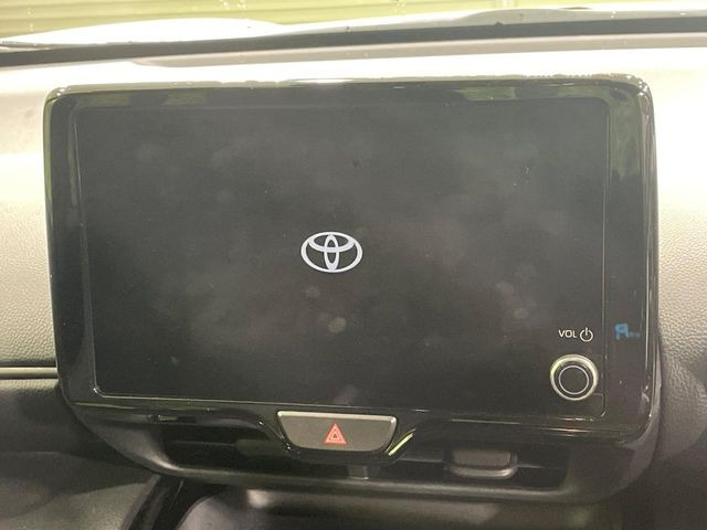 �y8�C���` �f�B�X�v���C�I�[�f�B�I�z���ʂ̃f�B�X�v���C��AppleCarPlay��AndroidAuto�����p�\�B�傫�ȉ�ʂŃX�}�z�i�r�A�v���������p���������܂���