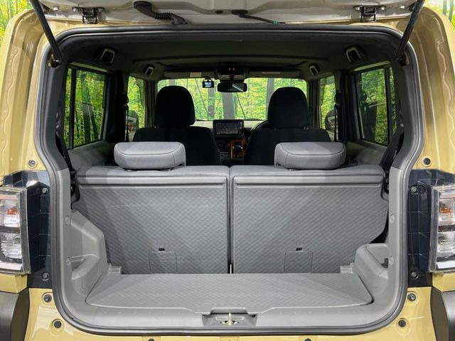 ���i�̂���������ʋ΁A���}���ɏ\���ȉ׎��X�y�[�X���m�ۂ��Ă���܂��B�Z�J���h�V�[�g��|���ƁA�傫�ȉו��̐ύڂ��\�ł���