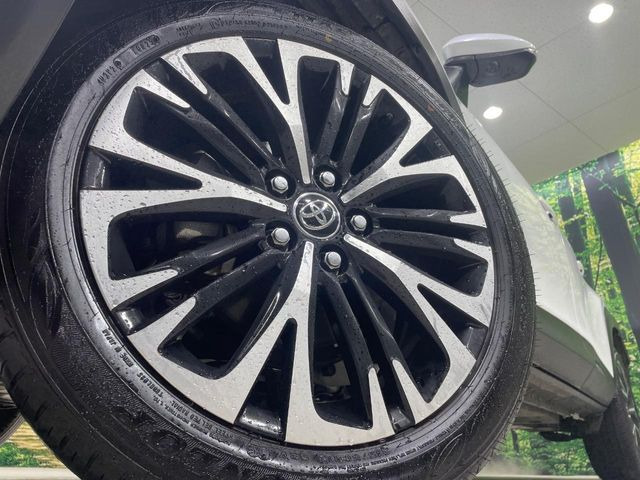 �y����18�C���`�A���~�z�C�[���z�O�ςɃ}�b�`���������A���~�z�C�[���𑕒����Ă���܂��B�e��ЊO�A���~�z�C�[����A�X�^�b�h���X�^�C�����戵�����Ă���܂��B���񂲑��k����������