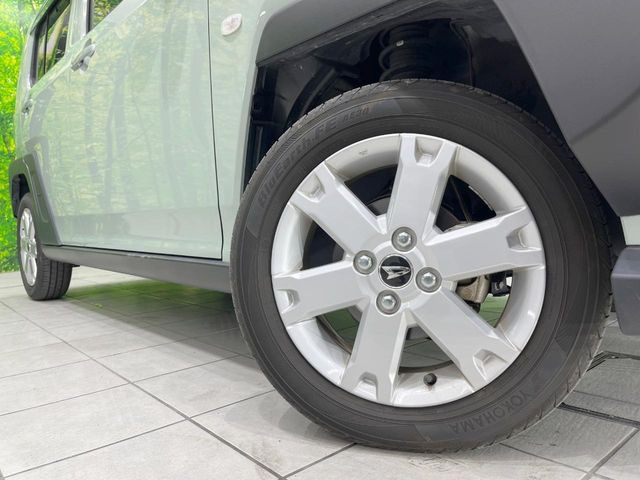 �y����15�C���`�A���~�z�C�[���z�O�ςɃ}�b�`���������A���~�z�C�[���𑕒����Ă���܂��B�e��ЊO�A���~�z�C�[����A�X�^�b�h���X�^�C�����戵�����Ă���܂��B���񂲑��k����������