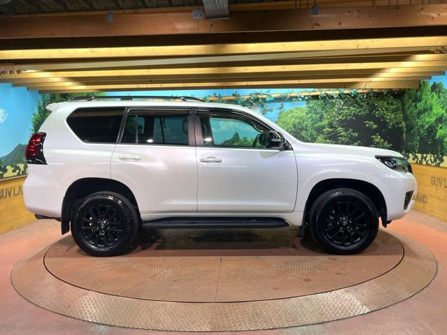 �������x�̃K���X�疌�ŝ����͂������A�㎿�ȃc���E����������B���O����_���J�����؂Ȉ��Ԃ�ی삵�A�F�����E�򉻂�h�~�B�u�e�X�v���b�V���R�[�g�v�A�u�e�v���~�b�T�R�[�g�v���炨�I�т��������܂��B