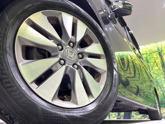 �y����16�C���`�A���~�z�C�[���z�O�ςɃ}�b�`���������A���~�z�C�[���𑕒����Ă���܂��B�e��ЊO�A���~�z�C�[����A�X�^�b�h���X�^�C�����戵�����Ă���܂��B���񂲑��k����������