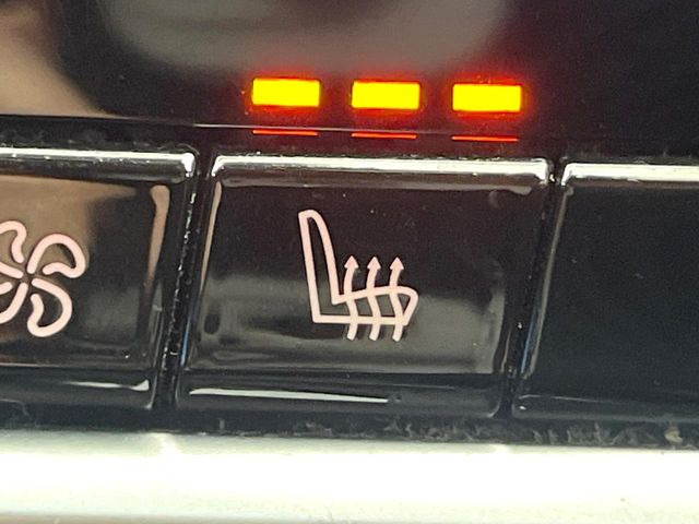 ���t�����g�V�[�g�q�[�e�B���O:�^�]�ȁE����ȋ��ɎO�i�K�Œ��߂��\�ȃV�[�g�q�[�^�[�𑕔����Ă���܂��B�G�߂��킸���K�ɂ��g�p���������܂��B