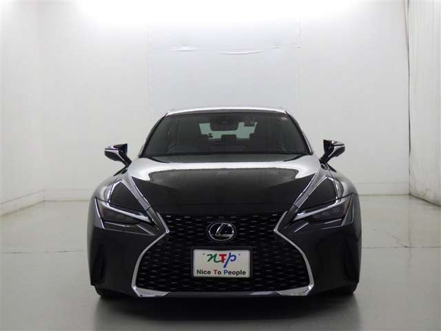 IS300h バージョンL