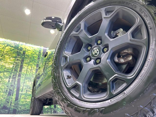 �y����18�C���`�A���~�z�C�[���z�O�ςɃ}�b�`���������A���~�z�C�[���𑕒����Ă���܂��B�e��ЊO�A���~�z�C�[����A�X�^�b�h���X�^�C�����戵�����Ă���܂��B���񂲑��k����������