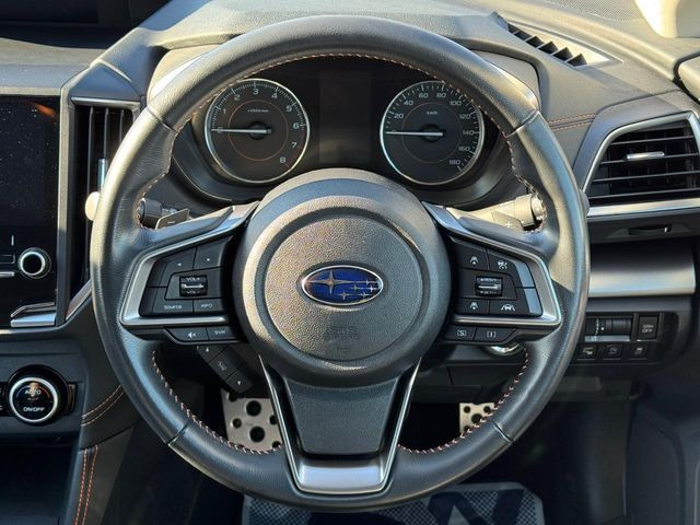 �y�����v�����X�e�A�����O�z�㎿�Ȋv���g�p���邱�ƂŁA��ɂ����������݂ƂĂ��^�]���₷���n���h���ł���