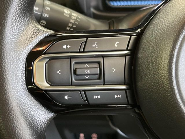 �y�X�e�A�����O�X�C�b�`�z�^�]���A�O������ڐ������炷���ƂȂ��A�I�[�f�B�I���̑��삪�\�ȕ֗��@�\!���S&���K�ȃh���C�u�����o���Ă���܂���