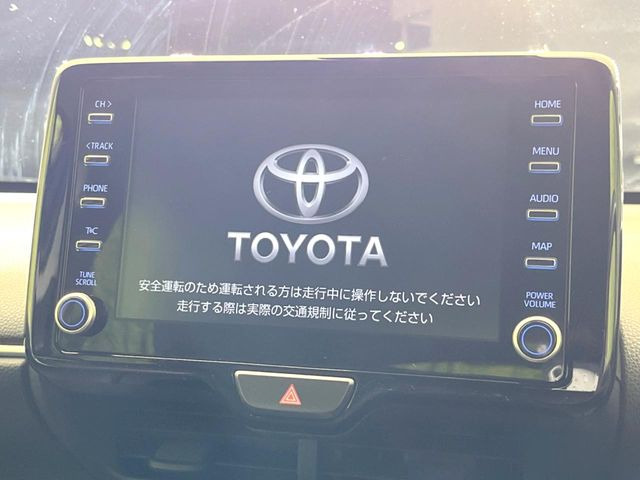 �y8�C���` �f�B�X�v���C�I�[�f�B�I�z���ʂ̃f�B�X�v���C��AppleCarPlay��AndroidAuto�����p�\�B�傫�ȉ�ʂŃX�}�z�i�r�A�v���������p���������܂���