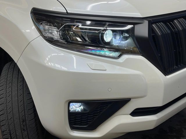 �yLED�w�b�h���C�g�z���V����ԑ��s�����ǍD�Ȏ��E���m�ۂ����S���ĉ^�]�ł��鍂�P�xLED�w�b�h���C�g�𑕔�!�_�����x�������A����d�͂��}�����Ă��܂��B