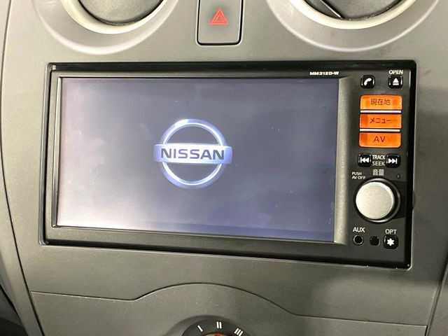 �y�����i�r�z�l�C�̏����i�r�𑕔����Ă���܂��B�i�r�̎g���₷���͂������A�I�[�f�B�I�@�\���[��!�L�����v�◷�s�͂������A�ʋ΂┃�����ȂǕ��i�̃h���C�u���y�����Ȃ�͂���