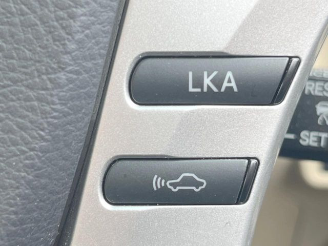 �y�v���N���b�V���Z�[�t�e�B�z�O���̎ԗ��������m���A�Փ˂������Ȏ��͌x��Œ��ӂ𑣂��A�u���[�L�𓥂ޗ͂��T�|�[�g�B�u���[�L�𓥂߂Ȃ������ꍇ�͏Փ˔�Q�y���u���[�L���쓮�A�Փˉ�����T�|�[�g���܂��B