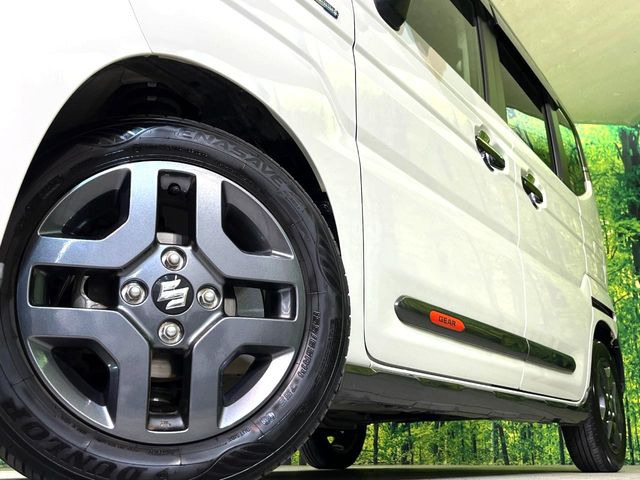 �y����14�C���`�A���~�z�C�[���z�O�ςɃ}�b�`���������A���~�z�C�[���𑕒����Ă���܂��B�e��ЊO�A���~�z�C�[����A�X�^�b�h���X�^�C�����戵�����Ă���܂��B���񂲑��k����������