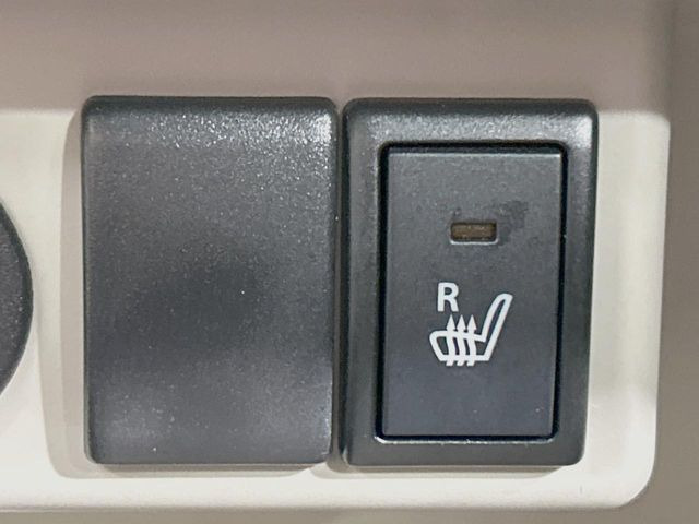 �y�V�[�g�q�[�^�[�z�������ɏd�󂷂�V�[�g�q�[�^�[!�G�A�R����葁�����܂��Ă����̂Ŋ�����̐l�����S�ł��ˁ�G�A�R���̉����͊������邩����A�Ƃ������ɂ����������߂ł��B