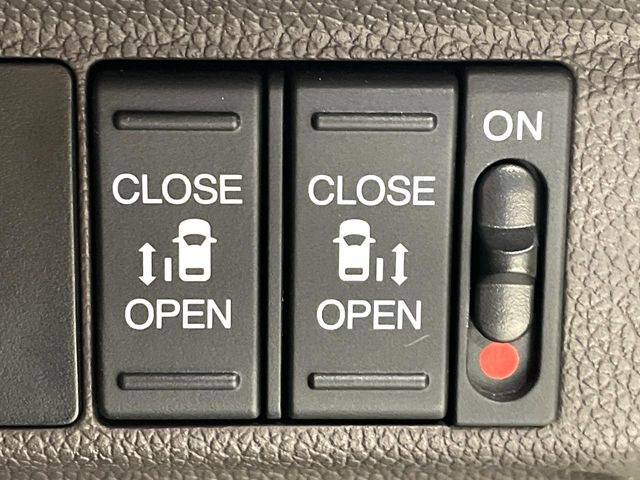 �y�����p���[�X���C�h�h�A�z�X�}�[�g�L�[��^�]�Ȃ̃X�C�b�`�Ō�ȗ����X���C�h�h�A�̊J���\���d��������͂����ăh�A���J����K�v�������A�����Ȃ��q�l�ł��ȒP�ɊJ���߂ł����K�ł���