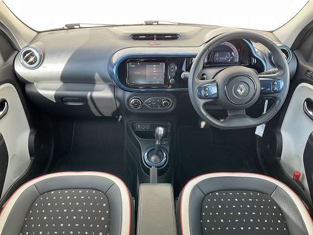 トゥインゴシグネチャー