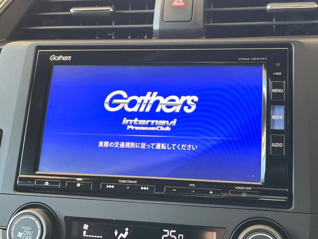 �y�����i�r�z�l�C�̏����i�r�𑕔����Ă���܂��B�i�r�̎g���₷���͂������A�I�[�f�B�I�@�\���[��!�L�����v�◷�s�͂������A�ʋ΂┃�����ȂǕ��i�̃h���C�u���y�����Ȃ�͂���