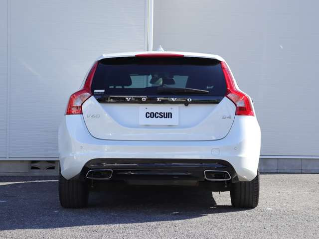 ���s�^�G���W���ɂ̓{���{�̔F�؂��擾����MOTUL�̍����I�C��SPECIFIC RBS0-2AE(0W-20)���g�p���܂��B