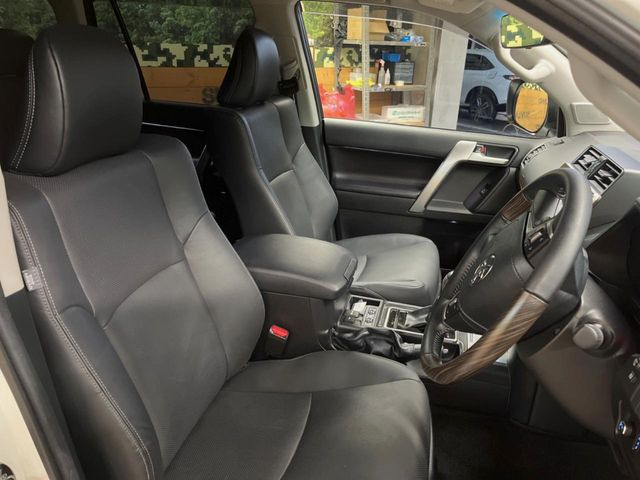 �^�]�Ȃ܂��ɂ͏\���ȃX�y�[�X������A�啿�ȕ��ł��������^�]���Ă�����������ł��B