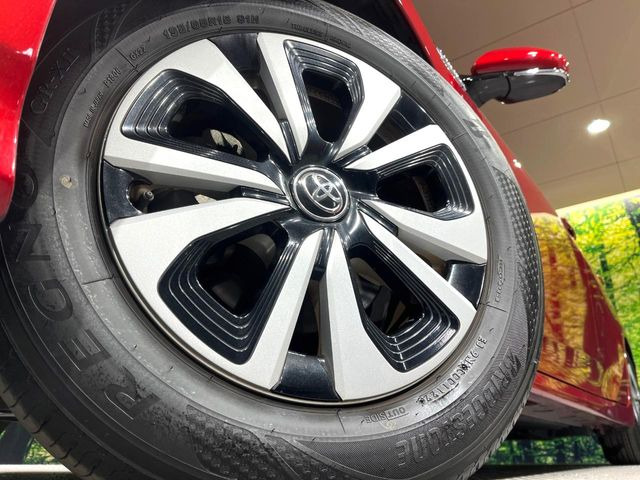 �y����15�C���`�A���~�z�C�[���z�O�ςɃ}�b�`���������A���~�z�C�[���𑕒����Ă���܂��B�e��ЊO�A���~�z�C�[����A�X�^�b�h���X�^�C�����戵�����Ă���܂��B���񂲑��k����������