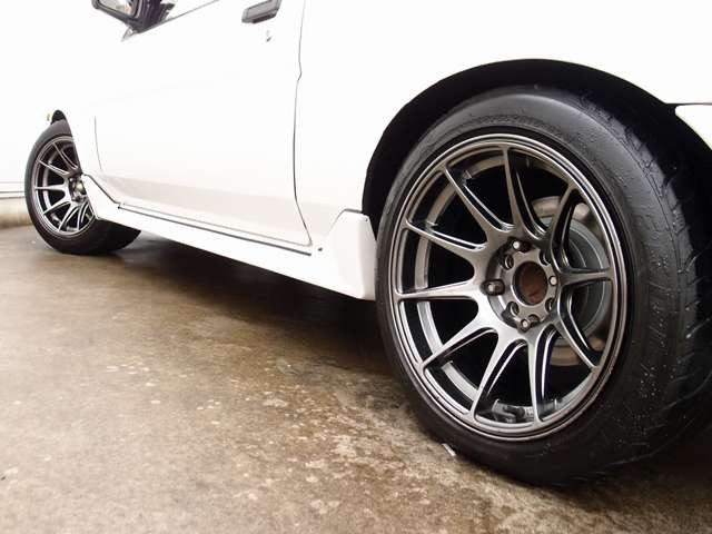 �l�C��3�h�A�n�b�`�o�b�N!�����p���_�̃g���m�t�F�C�X������!AE92���4AGE�G���W�����F�ς݂ƂȂ�AAE86MT�AAE111�t���C�z�C�[���ɕύX�ρBR134�G�A�R���������ς݂ƂȂ�܂�