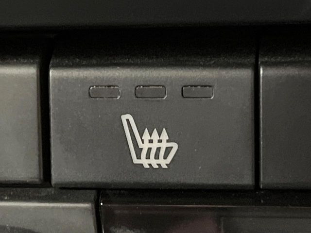 �y�V�[�g�q�[�^�[�z�������ɏd�󂷂�V�[�g�q�[�^�[!�G�A�R����葁�����܂��Ă����̂Ŋ�����̐l�����S�ł��ˁ�G�A�R���̉����͊������邩����A�Ƃ������ɂ����������߂ł��B