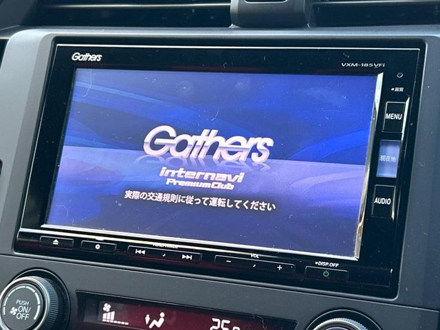 �y�����i�r�z�l�C�̏����i�r�𑕔����Ă���܂��B�i�r�̎g���₷���͂������A�I�[�f�B�I�@�\���[��!�L�����v�◷�s�͂������A�ʋ΂┃�����ȂǕ��i�̃h���C�u���y�����Ȃ�͂���