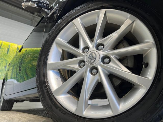 �y����17�C���`�A���~�z�C�[���z�O�ςɃ}�b�`���������A���~�z�C�[���𑕒����Ă���܂��B�e��ЊO�A���~�z�C�[����A�X�^�b�h���X�^�C�����戵�����Ă���܂��B���񂲑��k����������