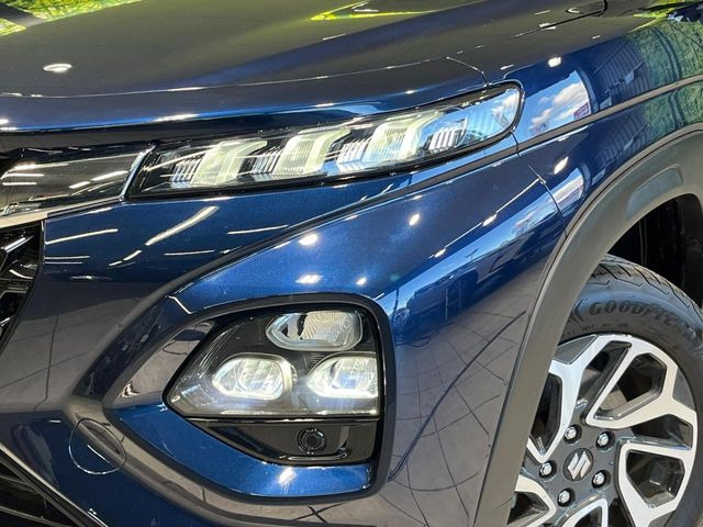 �yLED�w�b�h���C�g�z���V����ԑ��s�����ǍD�Ȏ��E���m�ۂ����S���ĉ^�]�ł��鍂�P�xLED�w�b�h���C�g�𑕔�!�_�����x�������A����d�͂��}�����Ă��܂��B