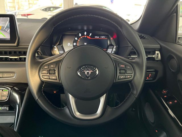 �y�����v�����X�e�A�����O�z�㎿�Ȋv���g�p���邱�ƂŁA��ɂ����������݂ƂĂ��^�]���₷���n���h���ł���