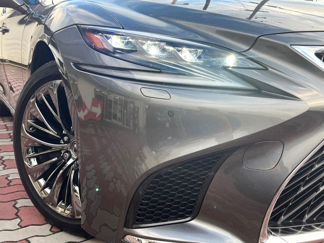 �y�O��LED�w�b�h���C�g�z�X�^�C���b�V���Ȍ����ڂ̎O��LED�w�b�h���C�g�𑕔���X�^�C�������łȂ��A��Ԃ̑��s�����E�ǍD�ň��S���Ă���肢�������܂��B