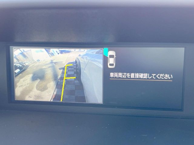 �y�T�C�h&�o�b�N�J�����z�h���C�o�[���猩�ɂ������p�������f���Ŋm�F�ł���J�������e���ɑ����B���ʂ��������Ȃ��ꏊ��Z��W�n�Ȃǂ��^�]���邱�Ƃ������l�ɂ������߂̈��S�����ł��B