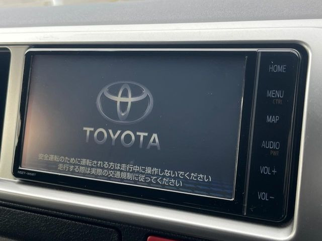 �y�����i�r�z�l�C�̏����i�r�𑕔����Ă���܂��B�i�r�̎g���₷���͂������A�I�[�f�B�I�@�\���[��!�L�����v�◷�s�͂������A�ʋ΂┃�����ȂǕ��i�̃h���C�u���y�����Ȃ�͂���