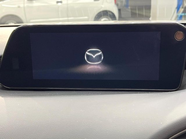 �y�}�c�_�R�l�N�g�i�r�z�ԓ��̕��͋C�Ƀ}�b�`������̌^�^�C�v�̃i�r�B�e����q�ݒ��Bluetooth�Đ����A�l�X�ȋ@�\���y���߂܂��B�����I�ȃ_�C�������삪�\�ŁA�g��������ǍD�ł��B