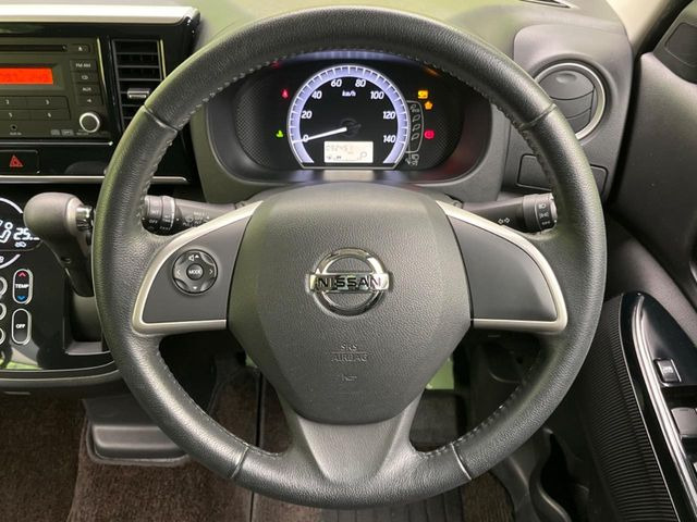 �y�X�e�A�����O�X�C�b�`�z�^�]���A�O������ڐ������炷���ƂȂ��A�I�[�f�B�I���̑��삪�\�ȕ֗��@�\!���S&���K�ȃh���C�u�����o���Ă���܂���