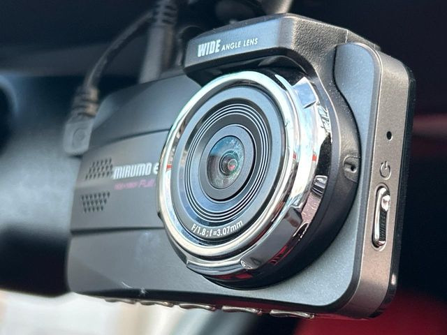 �y�h���C�u���R�[�_�[�z���S�E���S�ȃJ�[���C�t�ɕK�{�̃h���C�u���R�[�_�[�𑕔�!���s���͂������A������^�]�⎖�̂ɑ��������ۂ̏󋵂��f���ŋL�^���A����̃��X�N�ɔ����܂��B