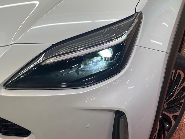 �yLED�w�b�h���C�g�z���V����ԑ��s�����ǍD�Ȏ��E���m�ۂ����S���ĉ^�]�ł��鍂�P�xLED�w�b�h���C�g�𑕔�!�_�����x�������A����d�͂��}�����Ă��܂��B