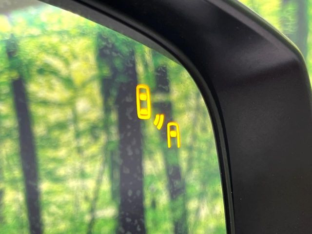 �y�����r�[�N���f�B�e�B�N�V�����z���s���A�h�A�~���[�̎��p�ɂȂ�₷���ӏ��Ɍ㑱�Ԃ��ڋ߂���ƃT�C�h�~���[�t�߂Ɍx����\���A�h���C�o�[�ɒ��ӊ��N�ƁA����̍ۂ̓n���h��������A�V�X�g�����܂��B