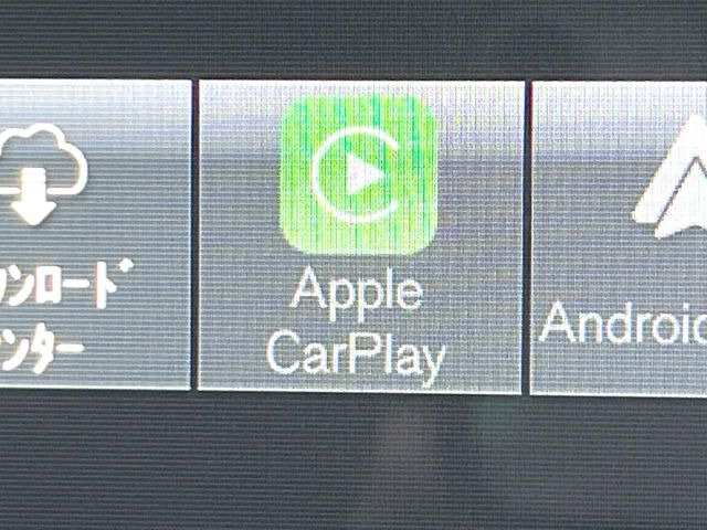 ��Apple Car Play:�X�}�z�Ƃ̗L���ڑ��ŁA�i�r�E�I�[�f�B�I�Đ��ȂǃX�}�z�̃A�v���@�\����ʂł��g����֗��@�\�ł�!