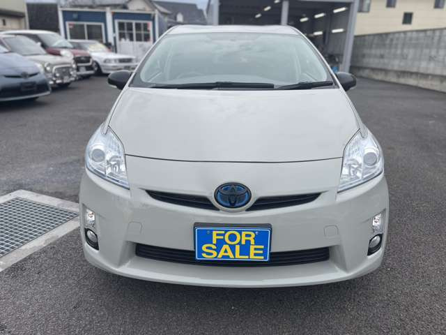 �������E�����������k������