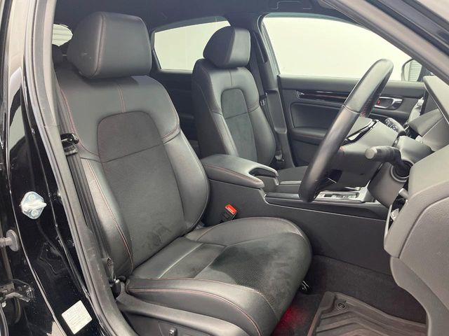 �y�n�[�t���U�[�V�[�g�z�������ƍ���S�n�𗼗������l�C�̃V�[�g���w�ʁE���ʂ̃t�@�u���b�N�f�ނ́A�ʋC���̗ǂ��⊊��ɂ����ɗD��Ă��܂��B�C���╞���ɍ��E���ꂸ���K�ɂ���肢�������܂��B