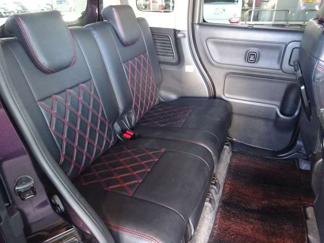 ��l���������ƍ���郊�A�V�[�g�B�X���C�h�@�\���t���Ă��܂��̂Ŏg�����ɍ��킹�Ă��g�������܂��B���̑����̍L�����Ă��������B